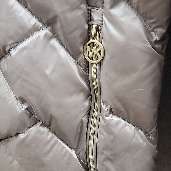 Michael Kors Champagne Tone Chevron Packable Down Puffer Jacket - Women's s - Picture 5 of 13